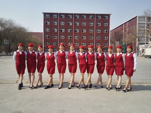 學高鐵乘務員石家莊哪個鐵路學校好就業？