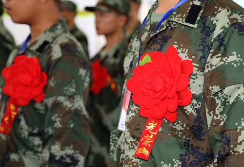 石家莊東華鐵路學校學生去當兵保留學籍嗎? 石家莊東華鐵路學校學生去當兵保留學籍嗎?