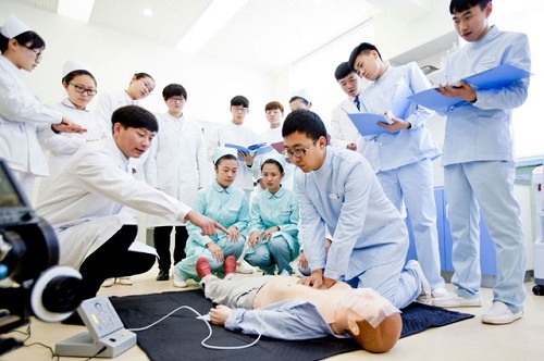 石家莊冀聯醫學中專學校周六日可以出入學校嗎？