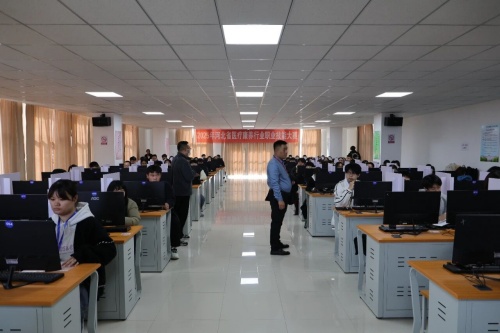 石家莊冀聯醫學中專學?？诒趺礃?></a>
                    </dd>
                    <dt class=